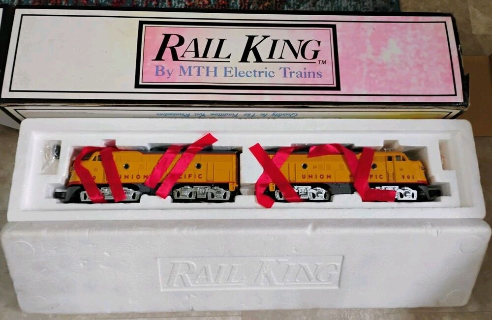 MTH RailKing O Gauge Union Pacific F-3 Diesel AA Set Engine Boxed RK-2002 3-Rail